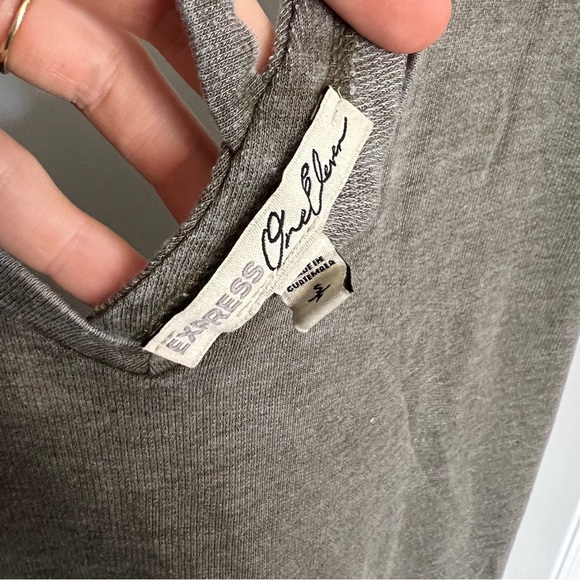 Express Tee shirt dress - Picture 3 of 3